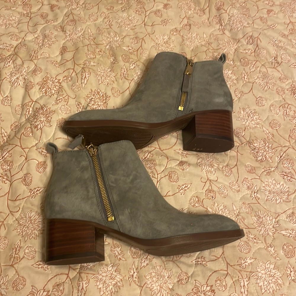Tommy Hilfiger booties